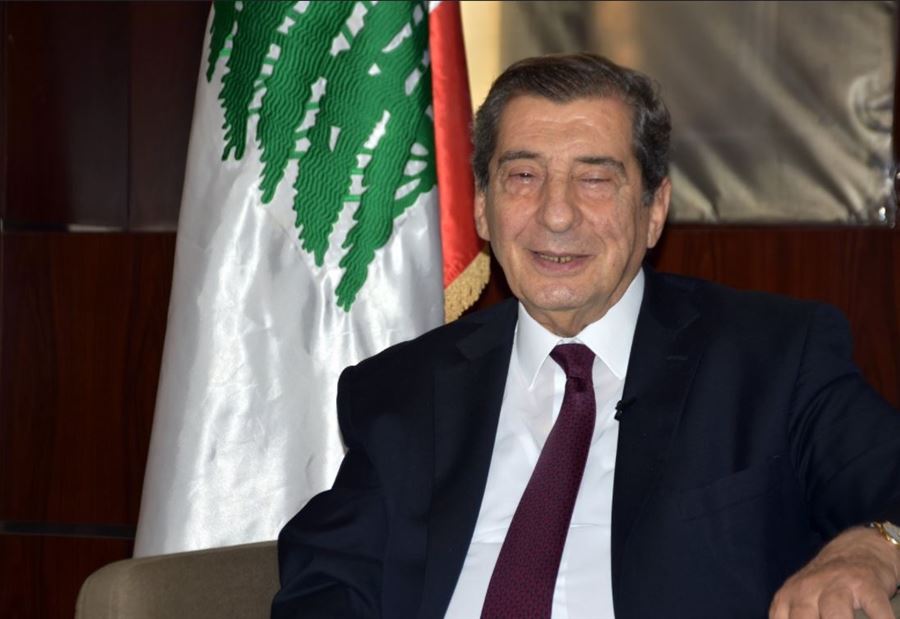 الفرزلي يتحدّث عن "إنكفاء" الحريري... "كبوة"!