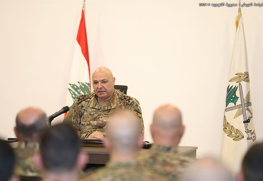 "رغم الاوضاع الصعبة"... قائد الجيش: حققتم إنجازات "رغم الاوضاع الصعبة"... قائد الجيش: حققتم إنجازات