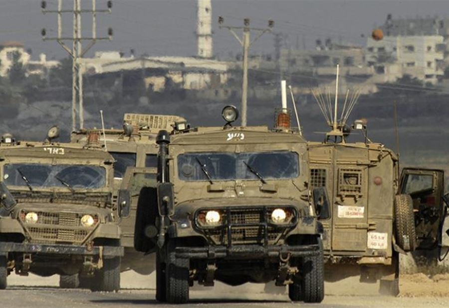 بالفيديو... إنقلاب "جيب" إسرائيلي أثناء صدمه لسيّارة فلسطينية "عمداً"