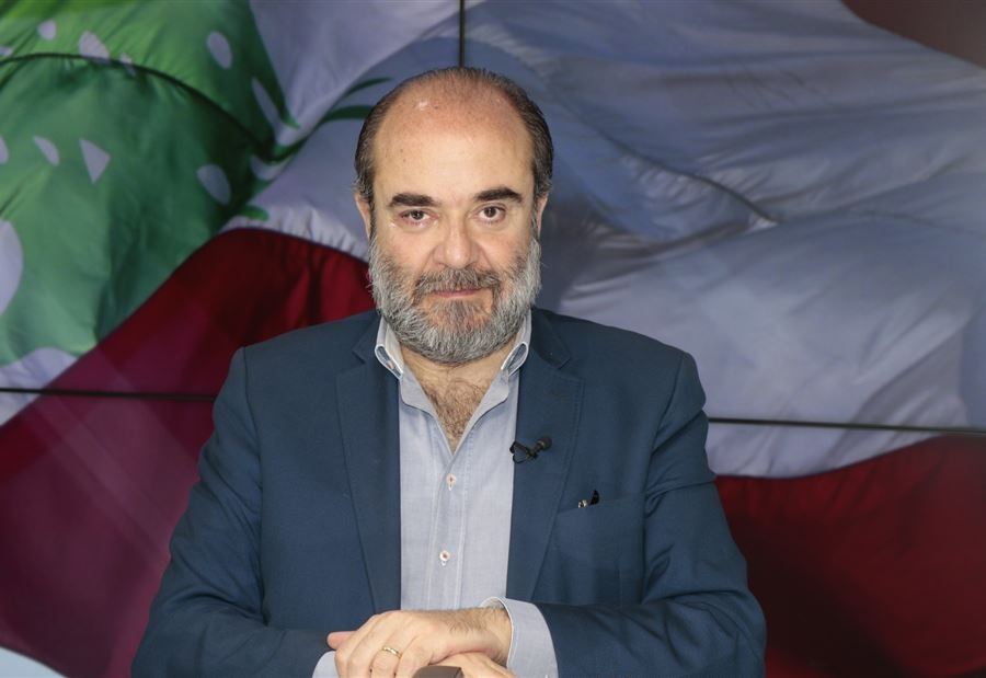 بشأن الطوابع... عقيص يعرض حلّ يحمي المواطن من "ذلّ الانتظار والابتزاز"!