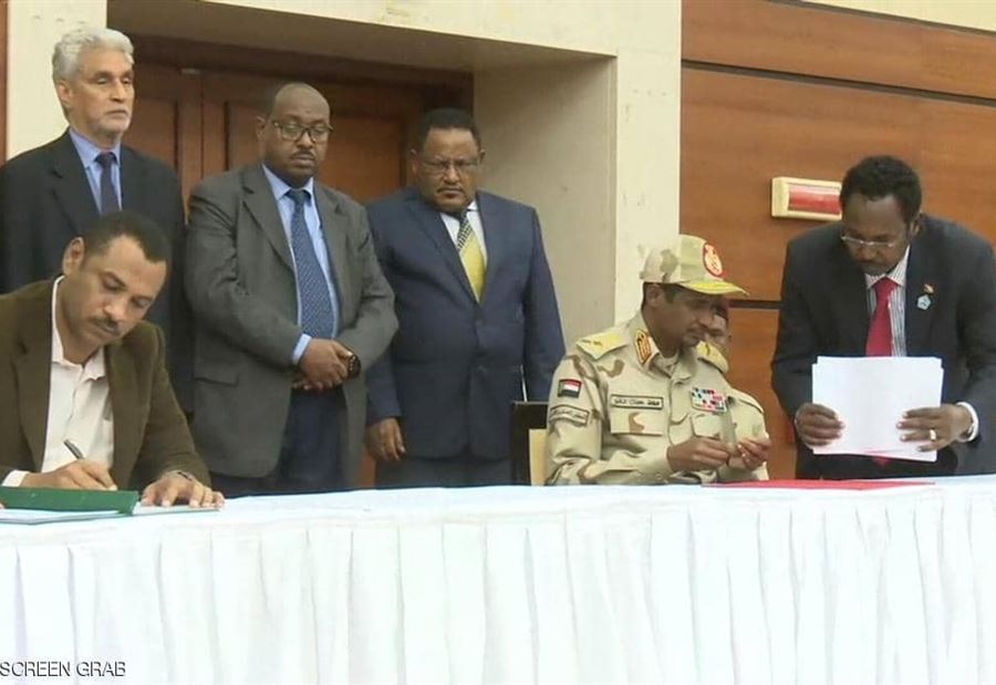 التوقيع بالأحرف الأولى على "الاتفاق السياسي" في السودان 