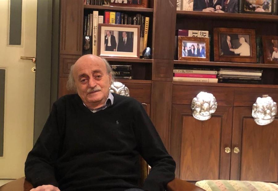 جنبلاط يغمزُ من قناةِ رئيس الحكومة ويصفه بـ "الهاوي"