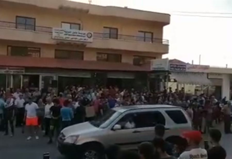 بالفيديو: اعتصام احتجاجي في العين - بعلبك