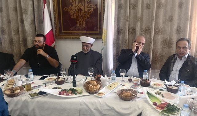 مفتي بقاعي يبايع الحريري في الانتخابات