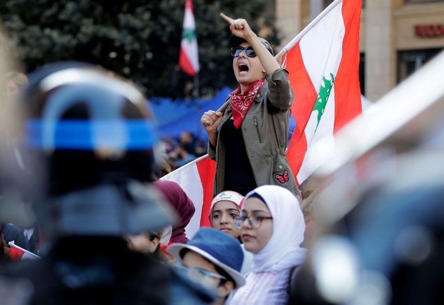 بين مصلحة "صندوق النقد" ومصلحة "مودعي لبنان"