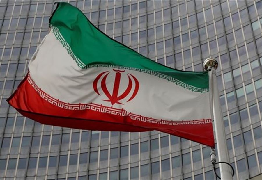 إيران... حريق بقاعدة عسكرية وفتح تحقيق لمعرفة سبب الحادث