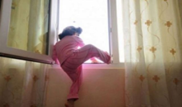 في القبيات..ابنة الـ3 سنوات سقطت من الشرفة ورحلت 