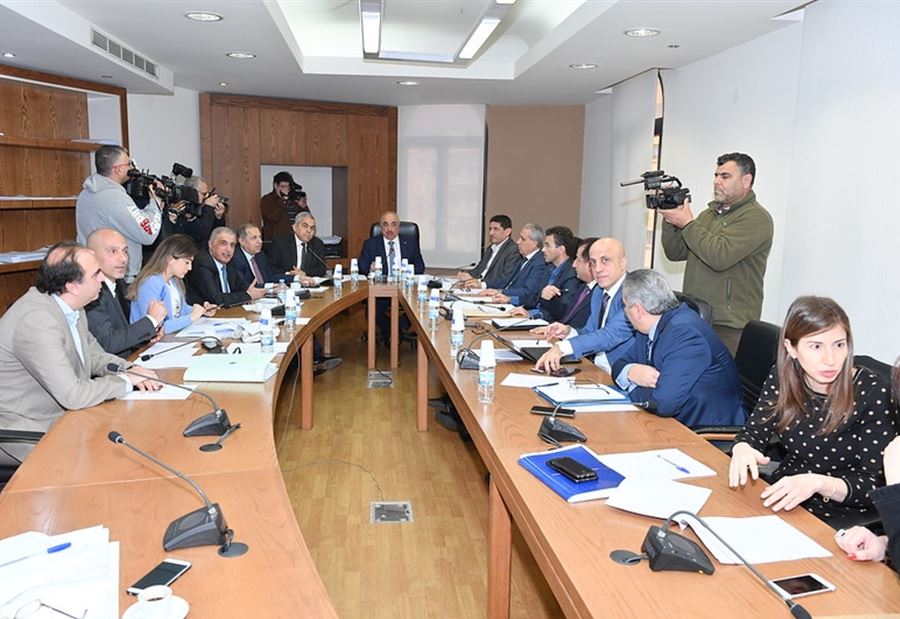 فرعية اللجان تُقرُّ الفصلَ المتعلق بالريٍ