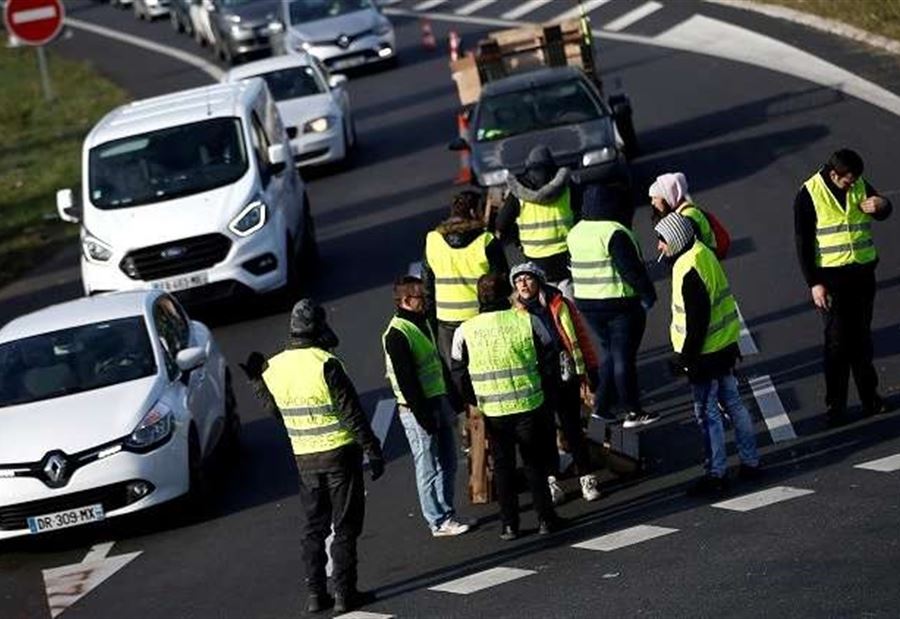 سبب تسمية الحركة الاحتجاجية في فرنسا بـ"السترات الصفراء"