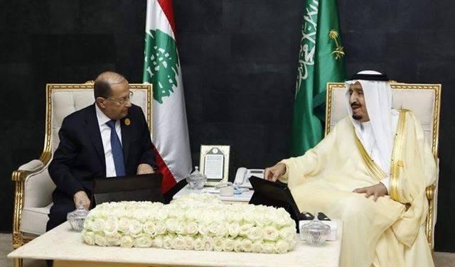 بالصورة: عون يلتقي الملك السعودي 