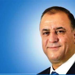 محمد سليمان: الحريري لن يتراجع متسلحا بالدستور