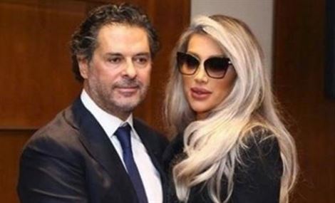 تلاسن وشجار بين مايا دياب والمصورين في عزاء والد علامة