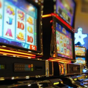 تهريبة "البالوعات" SLOTS في كازينو لبنان