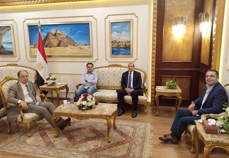 وزير الأشغال في القاهرة