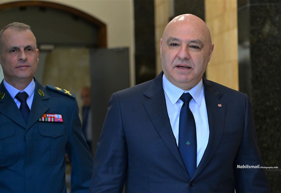 "أستمع لفيروز صباحًا"... عون يكشف عن تفاصيل حياته الشخصية!