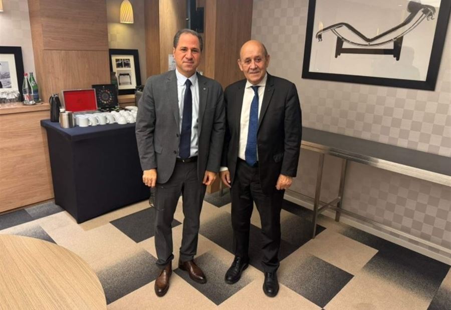الجميّل لـ لودريان: لبنان لا يقبل التفاوض على سيادته