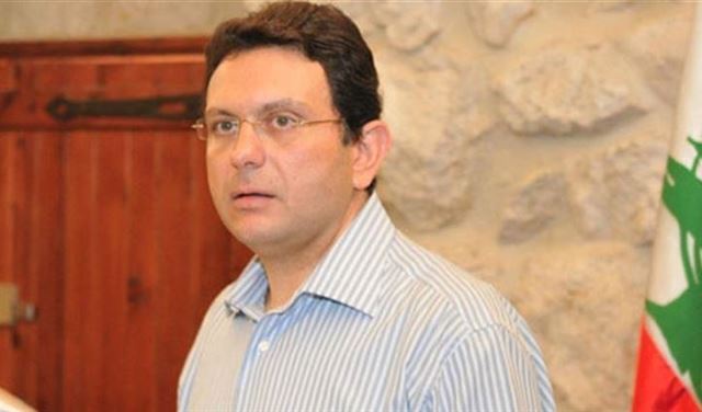 الخازن: لماذا تحيد القاعدة إسرائيل؟