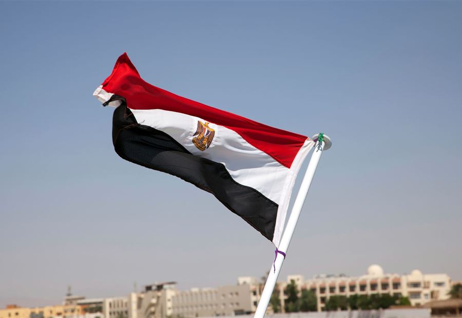 الموت يُغيّب إعلاميًا مصريًا كبيرًا