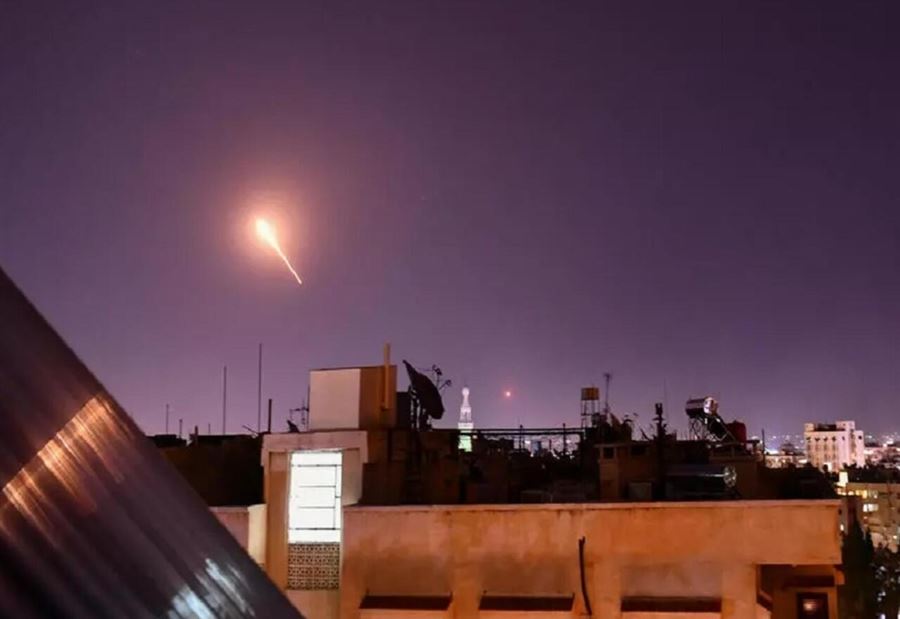 إصابة 8 جنود سوريين في غارة إسرائيلية على أهداف بِمحيط دمشق