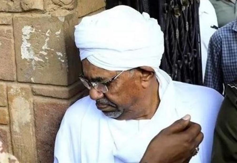لأسباب أمنية... نقل الرئيس السوداني المعزول من السلاح الطبي! لأسباب أمنية... نقل الرئيس السوداني المعزول من السلاح الطبي!