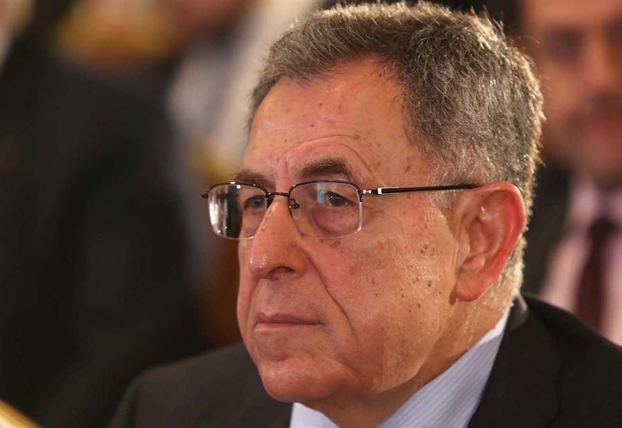 البيك الذي أنقذ السنيورة