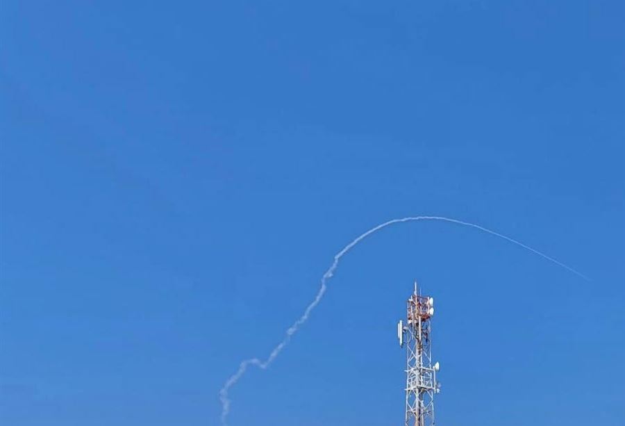 للمرة الأولى بعد وقف النار... إسرائيل تزعم إعتراض مسيرة لحزب الله! للمرة الأولى بعد وقف النار... إسرائيل تزعم إعتراض مسيرة لحزب الله!