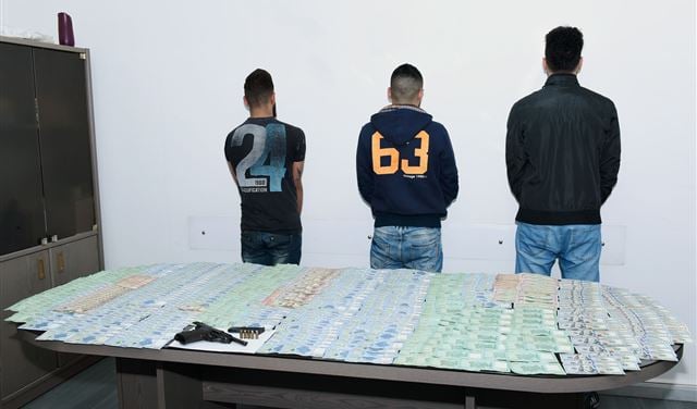 قوى الامن تكشف هوية سارقي "بنك عودة".. والمسروقات
