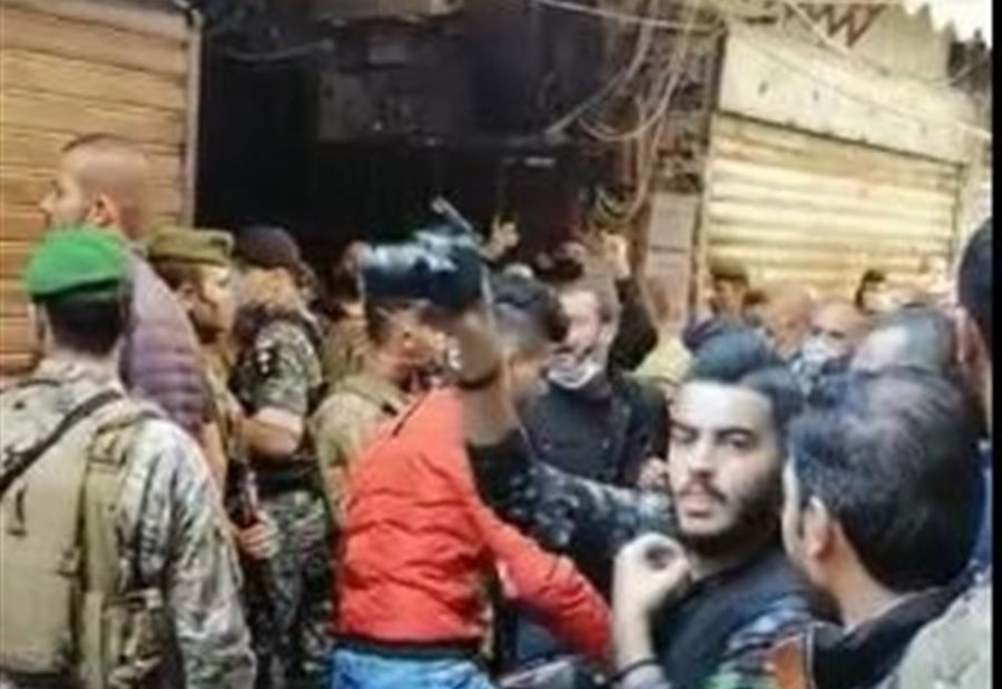 بالفيديو: "الإقفال العام"... مسلسلُ "الإشتباكات الأمنيّة" متواصل! بالفيديو: "الإقفال العام"... مسلسلُ "الإشتباكات الأمنيّة" متواصل!