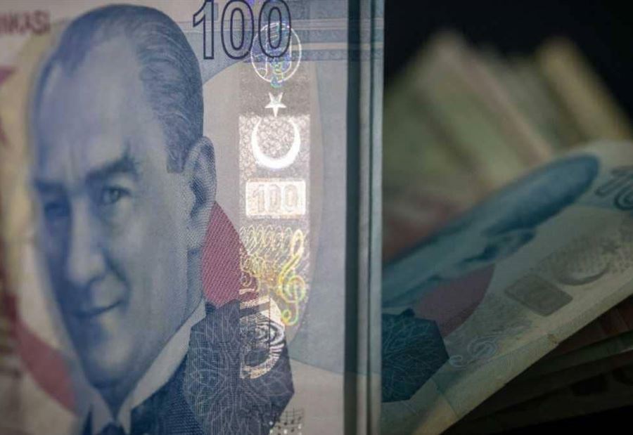 تهديد ترمب يضرب الليرة.. تراجع فوري للعملة التركية تهديد ترمب يضرب الليرة.. تراجع فوري للعملة التركية
