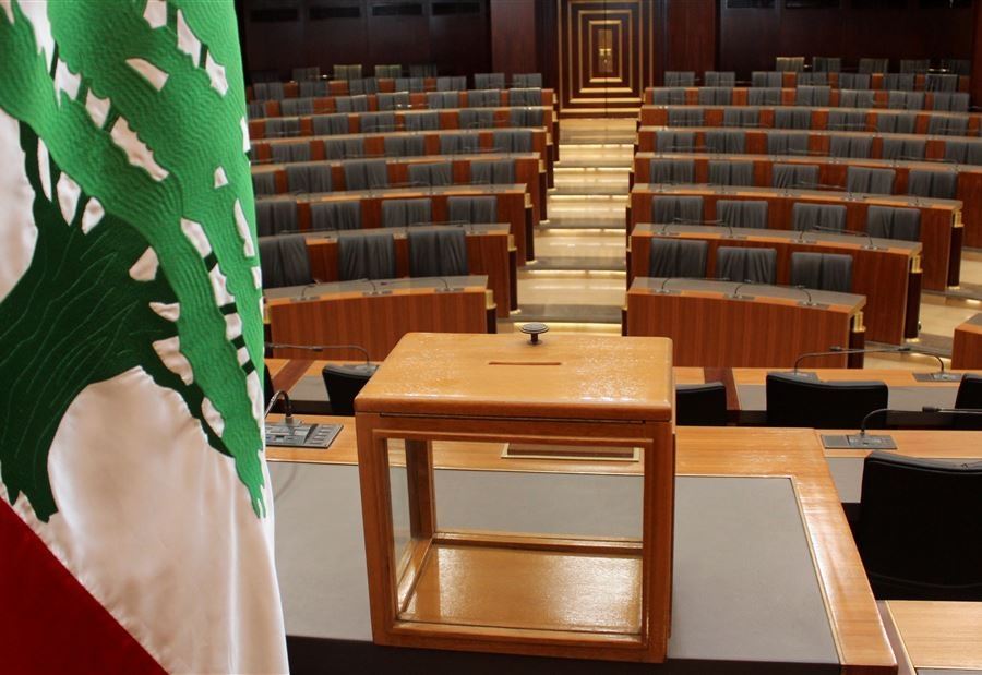 في انتقاد لاذع للمجلس ودولة "المخابرات"... اذهبوا إلى انتخابات مبكرة إذا عجزتم!