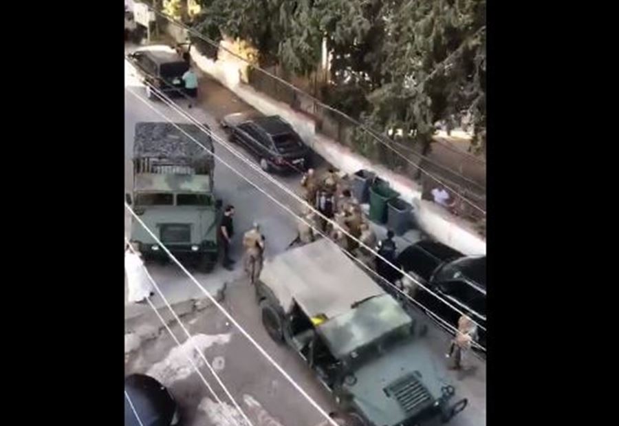 "تهجَّم بالسلاح على بيت في صيدا... توقيف عميد متقاعد في الأمن الداخلي"! (فيديو)
