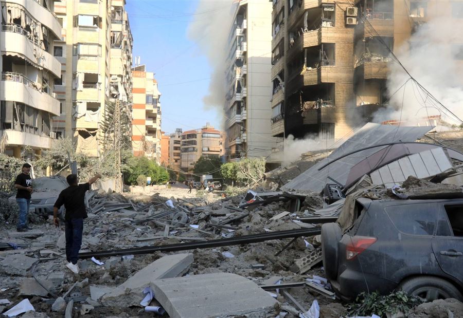 أعمال رفع الأنقاض مستمرة... حصيلة أولية لغارة صور (فيديو)