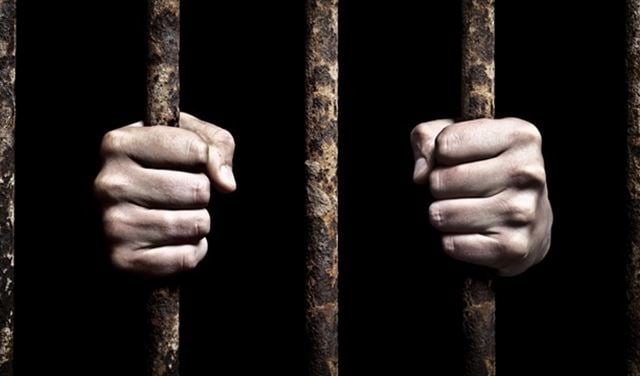 عقوبة الاشغال الشاقة المؤبدة بحق أحمد امون
