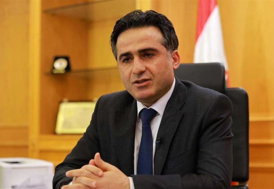 "أيُعقل ذلك"... حميّة يكشف سبب تجمّع المياه في "الضبية"!
