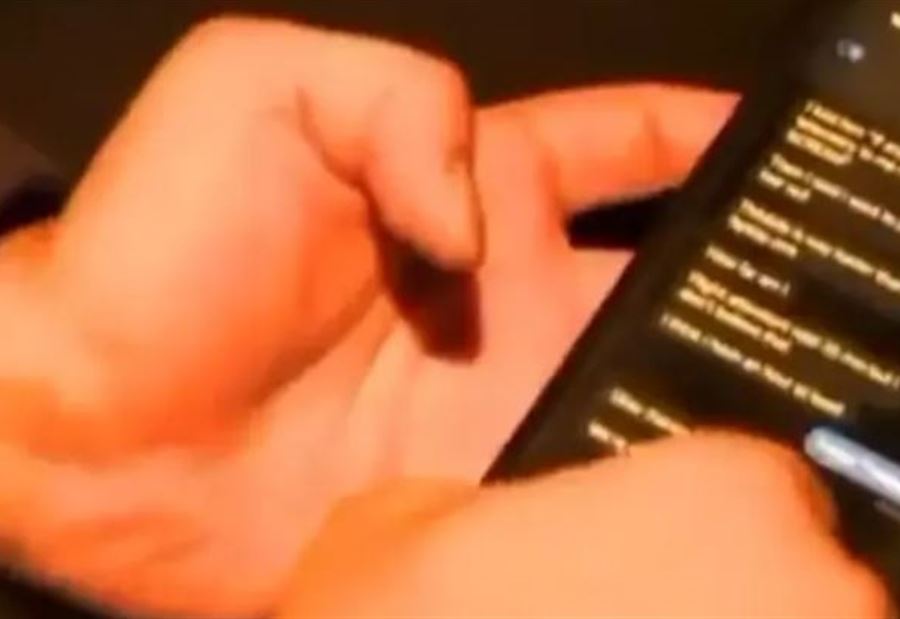 قبل الإصطدام... هذا ما كتبته راكبة طائرة مطار ريغان المنكوبة! قبل الإصطدام... هذا ما كتبته راكبة طائرة مطار ريغان المنكوبة!