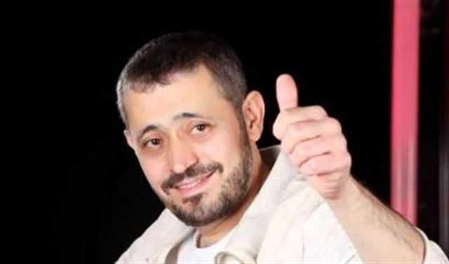 على غرار القذافي.. جورج وسوف في حراسة امرأة