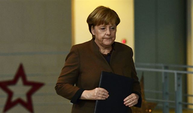 ميركل: نريد إعفاء طويل الأجل من الرسوم الجمركية ميركل: نريد إعفاء طويل الأجل من الرسوم الجمركية