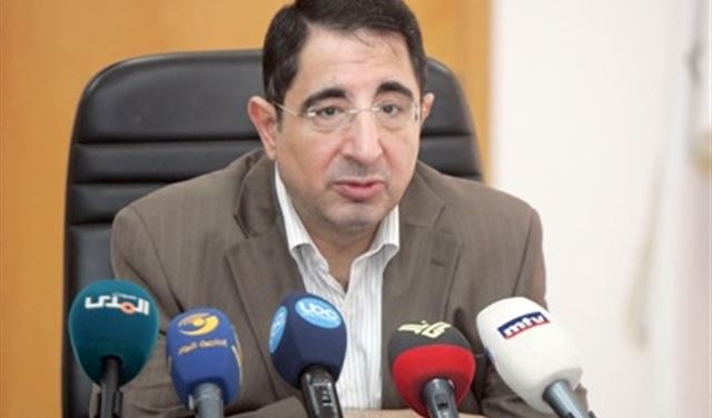 الحاج حسن: لدعم الصناعة الوطنية