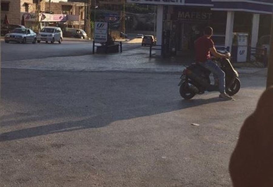 بالصور: قطع طريق عاليه بعلشمية