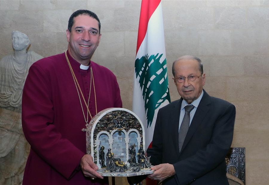 لقاءٌ بين عون ورئيس أساقفة مطرانية القدس