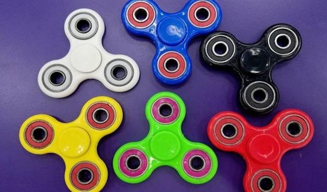 "fidget spinners".. صُمّمت لحماية الإسرائيليين