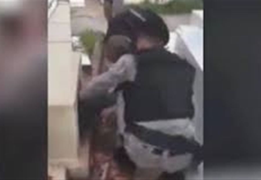 فاتته جنازة أبيه.. فأنقذته الشرطة من داخل القبر