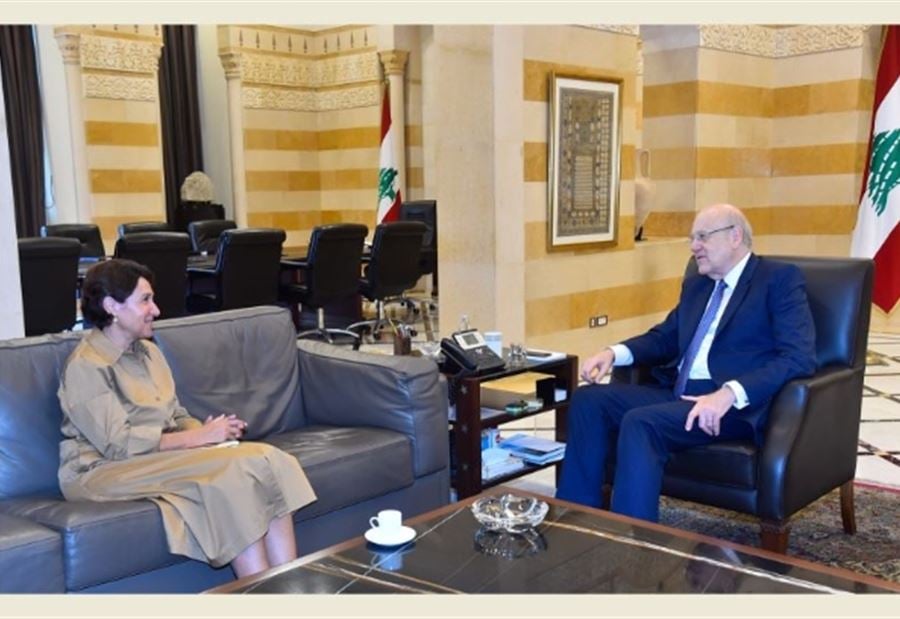 السفيرة الفرنسية في السراي الحكومي