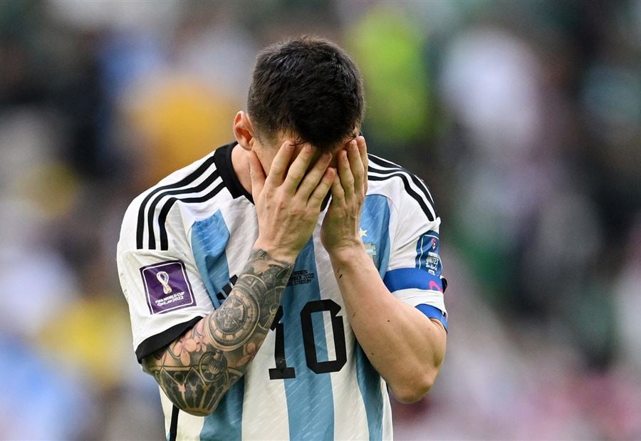 "أمر صعب"... "عائق كبير" أمام ميسي وتفاصيل حول حديثه مع مبابي 