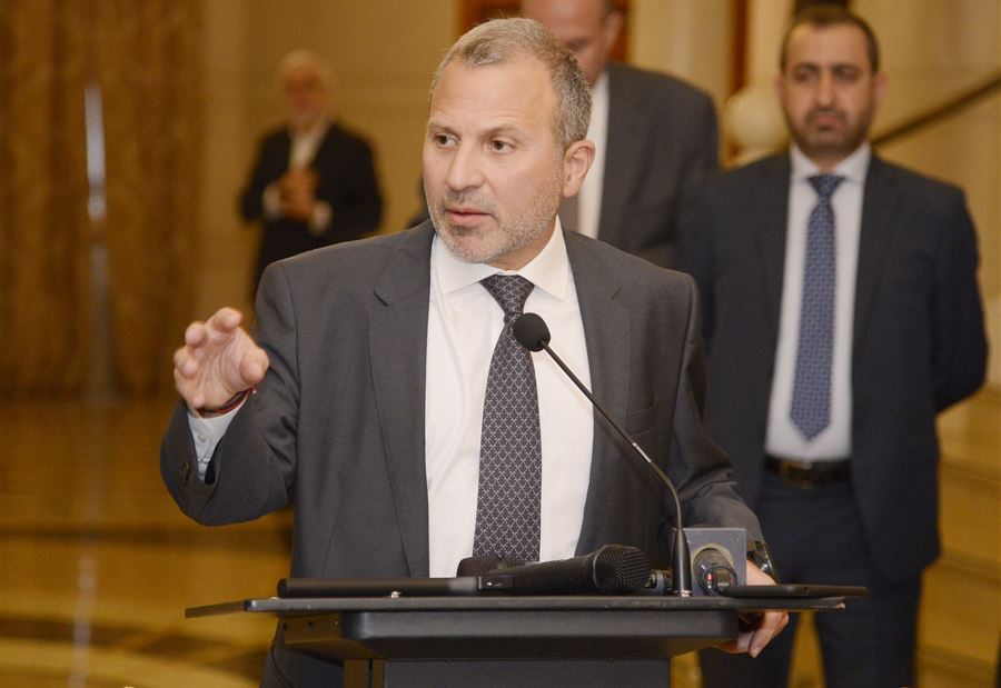 "جرائم حرب"... باسيل يسأل: ماذا ستفعل إسرائيل أكثر لتجرّ لبنان للحرب؟