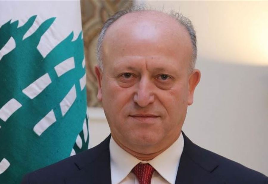 والدة ريفي في ذمة اللّه