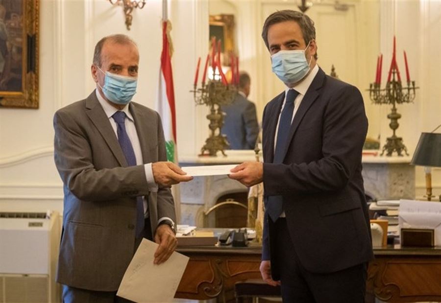 قانونُ "الإثراء غير المشروع"... معوّض يصرّحُ عن أمواله! قانونُ "الإثراء غير المشروع"... معوّض يصرّحُ عن أمواله!