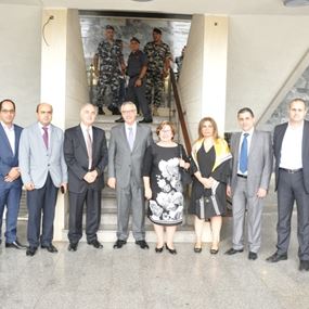 فهد تفقد قصر العدل في النبطية فهد تفقد قصر العدل في النبطية