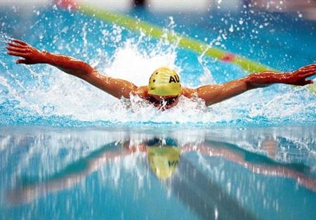 إيطالي معاق يسعى للسباحة من فلوريدا إلى كوبا بلا توقف