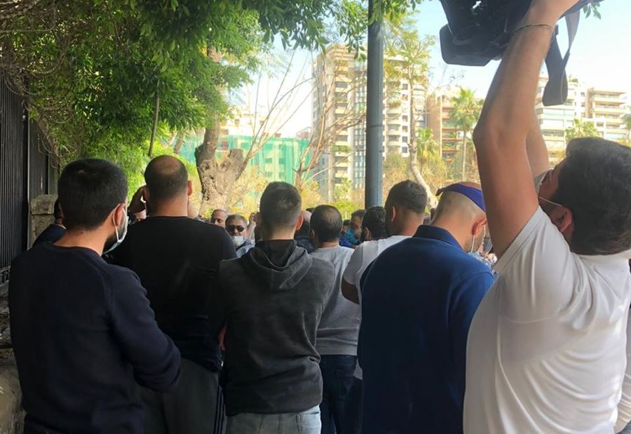 "مكاتب تأجير السيارات" تطلق صرختها...